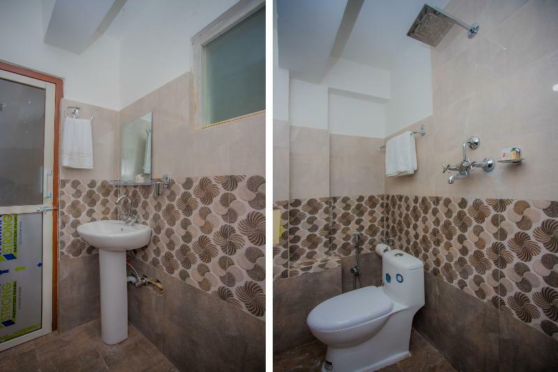 Готель Oyo 281 Twins Kitchen Дуліхел Екстер'єр фото